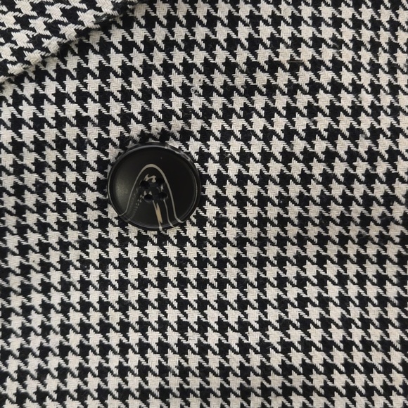 Italian Made Houndstooth Blazer - Picture 5 of 9